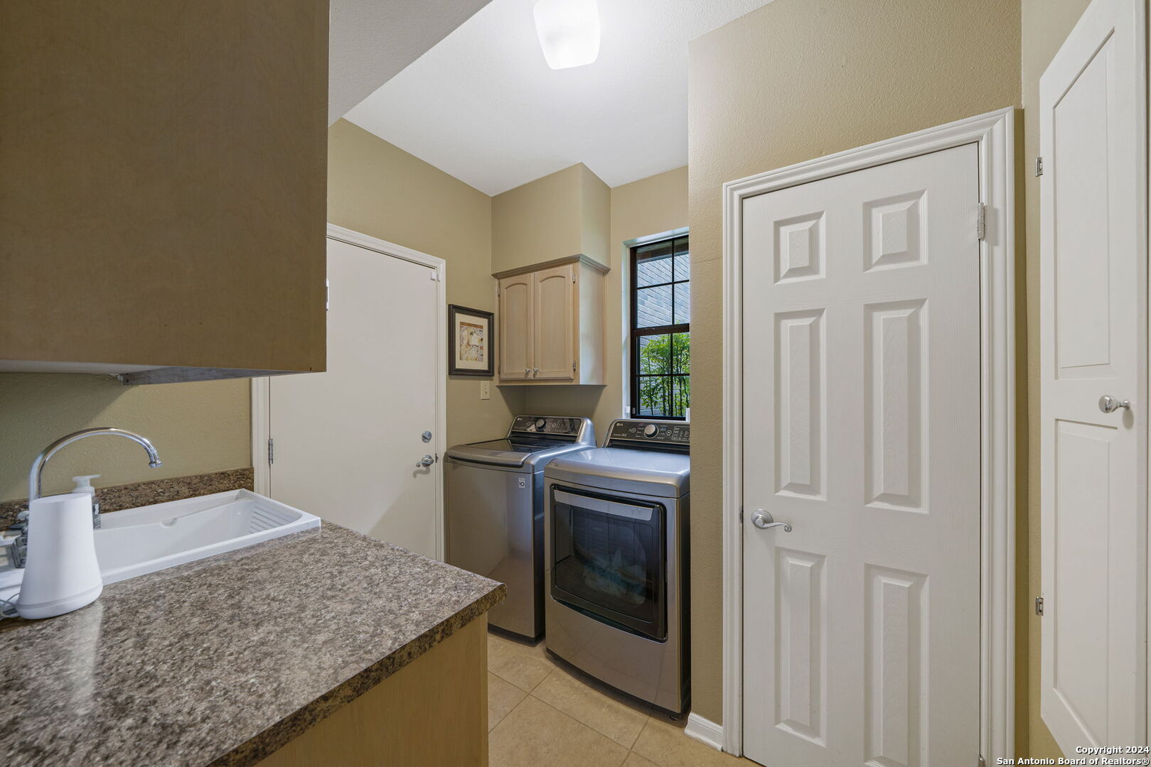 11 INWOOD MANOR