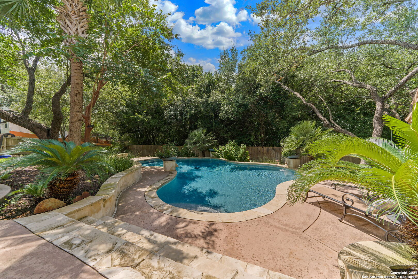 11 INWOOD MANOR