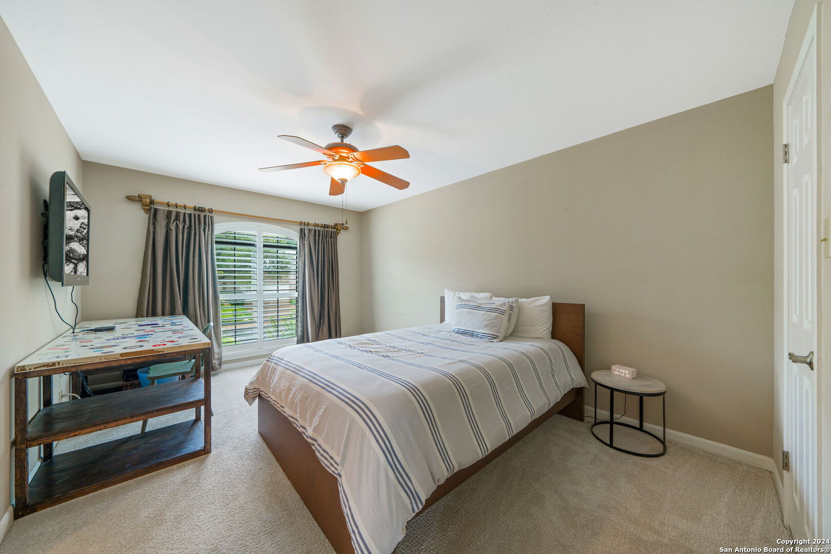 11 INWOOD MANOR