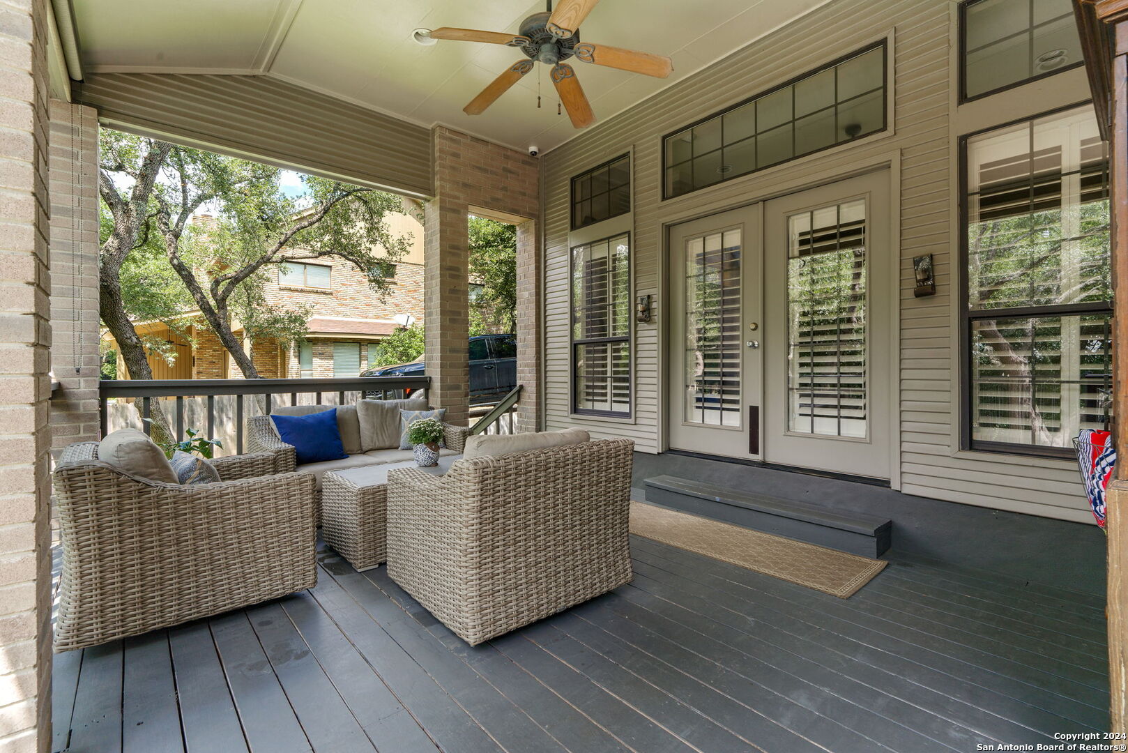 11 INWOOD MANOR