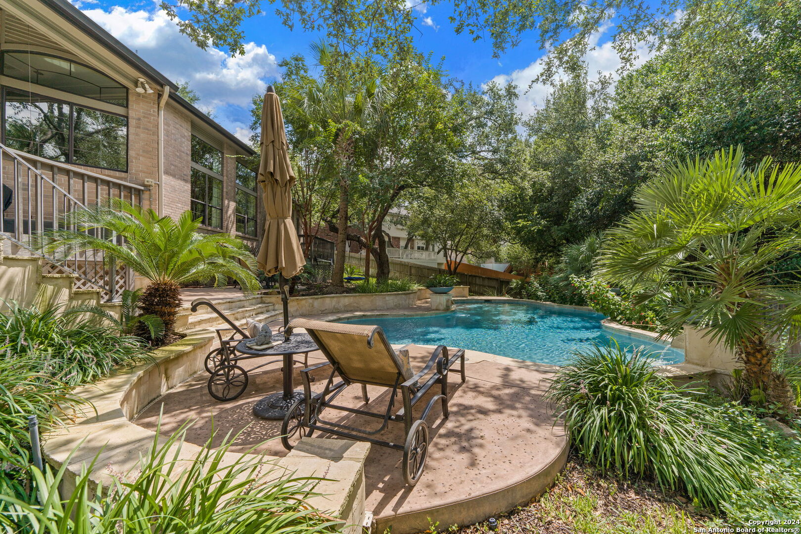 11 INWOOD MANOR