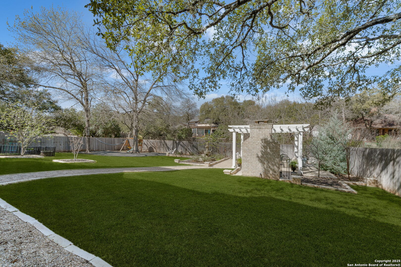1215 Vista Del Rio