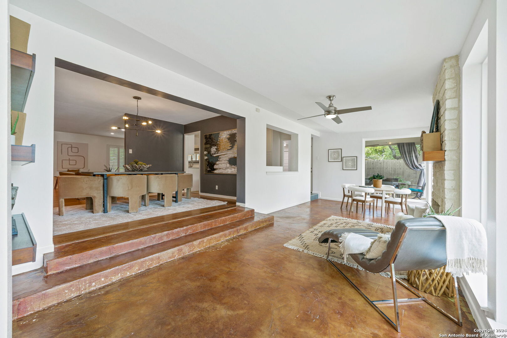 451 Forrest Hill