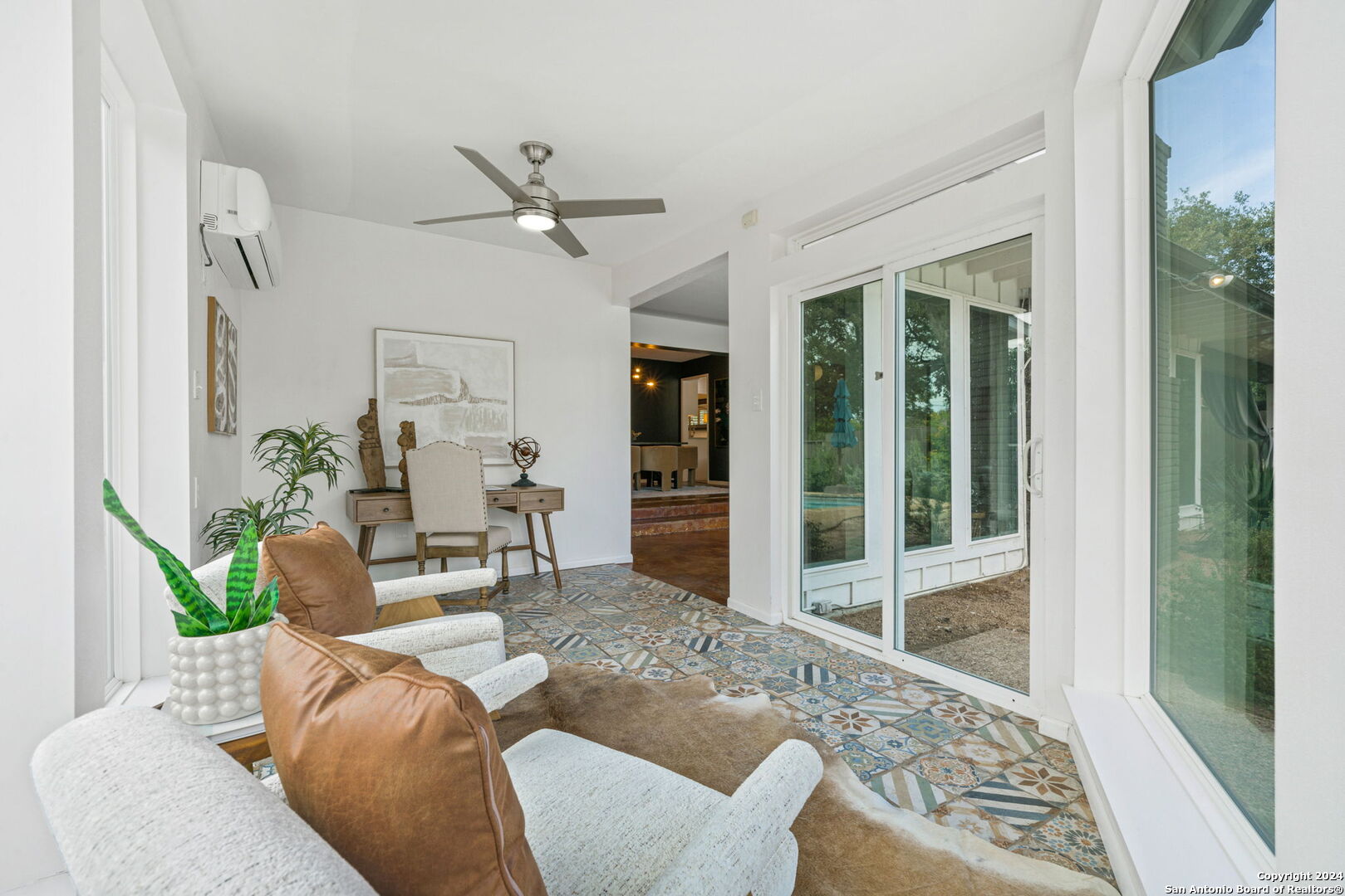 451 Forrest Hill