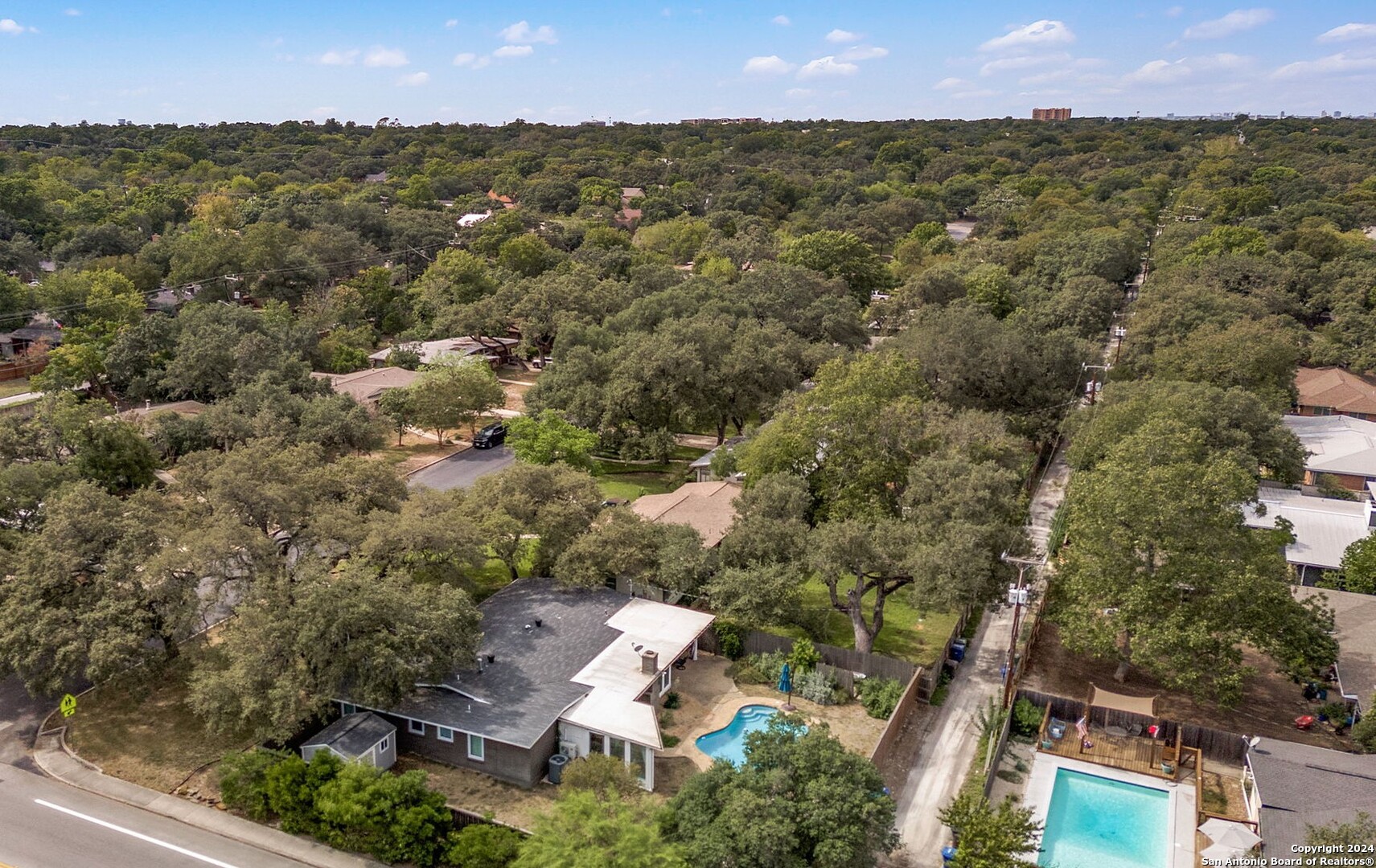 451 Forrest Hill