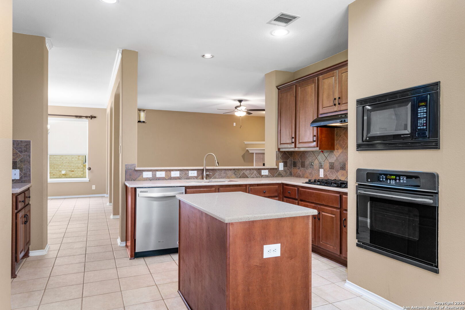 302 ASTER TRAIL