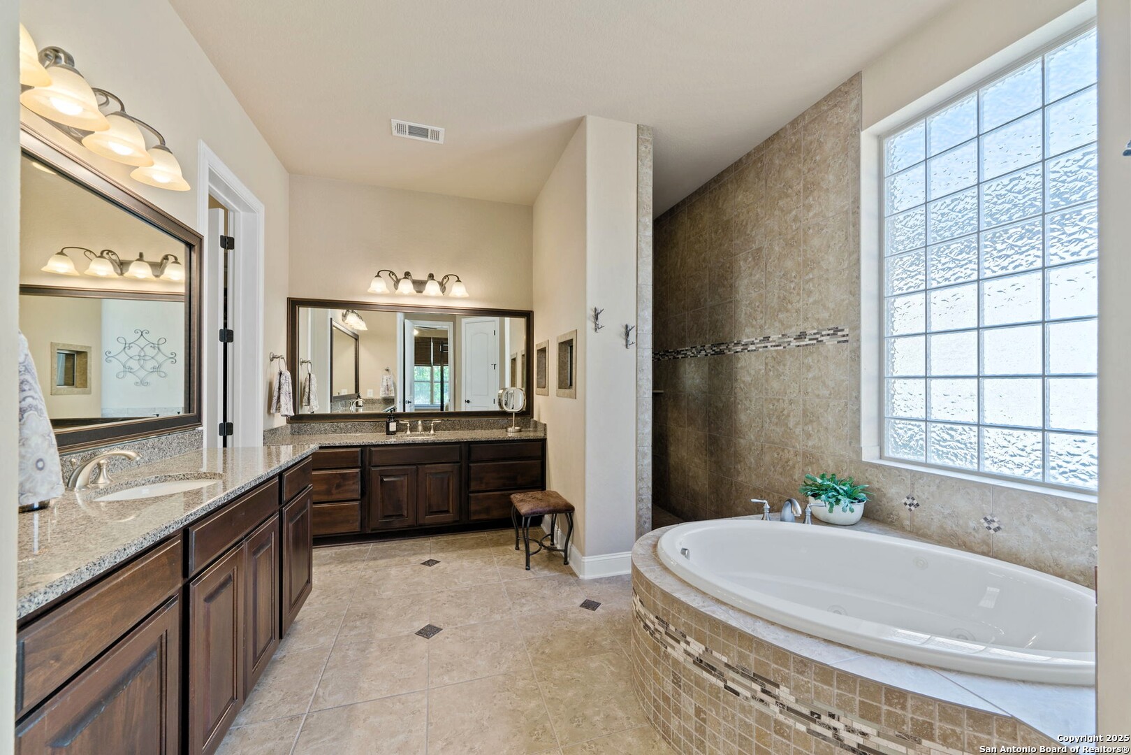 11926 Sandbar Hill