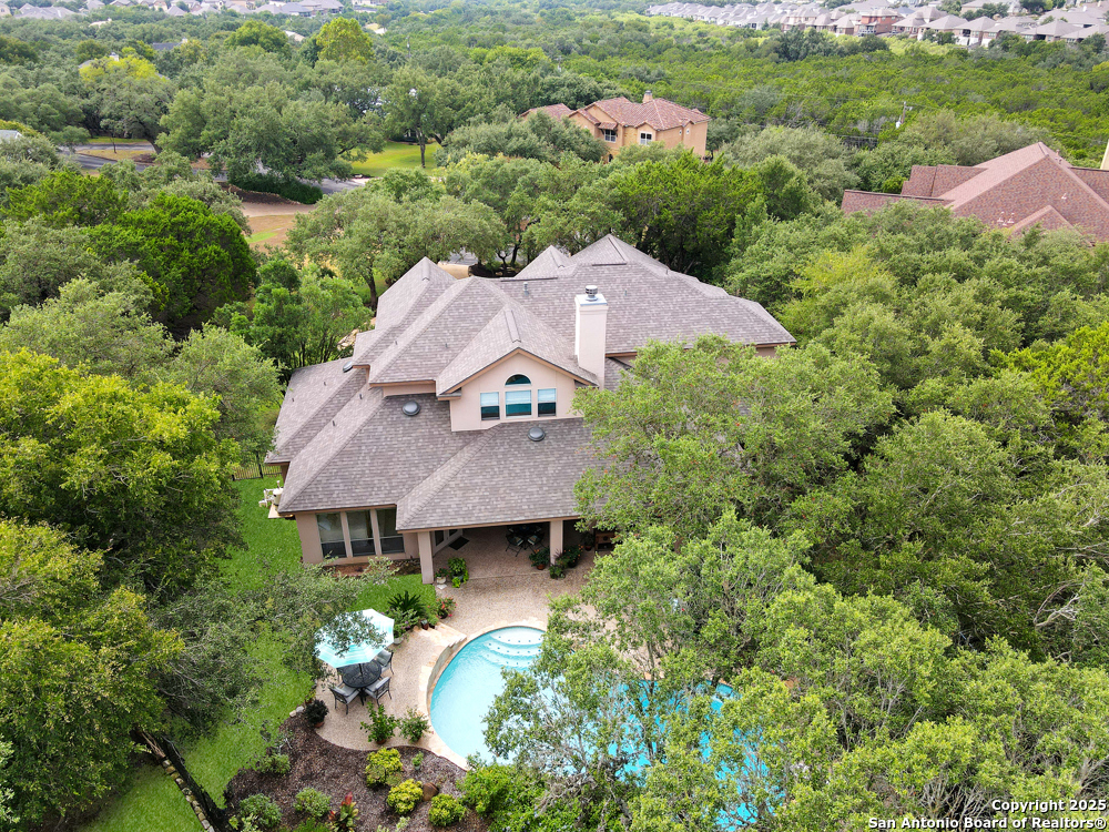 8355 Reunion Oak
