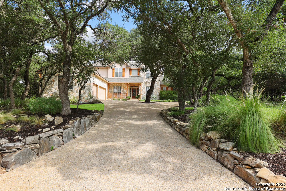 8355 Reunion Oak