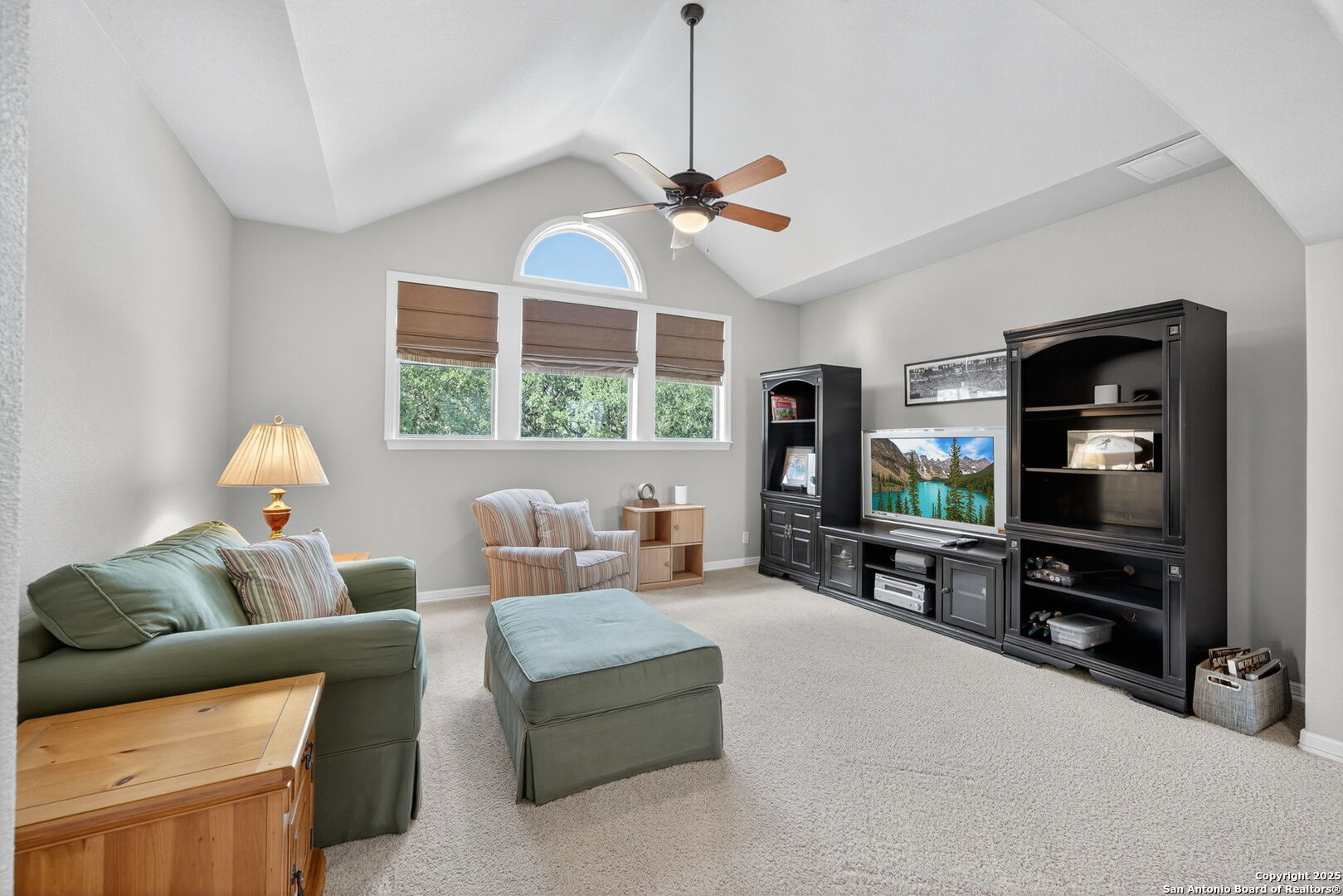 8355 Reunion Oak