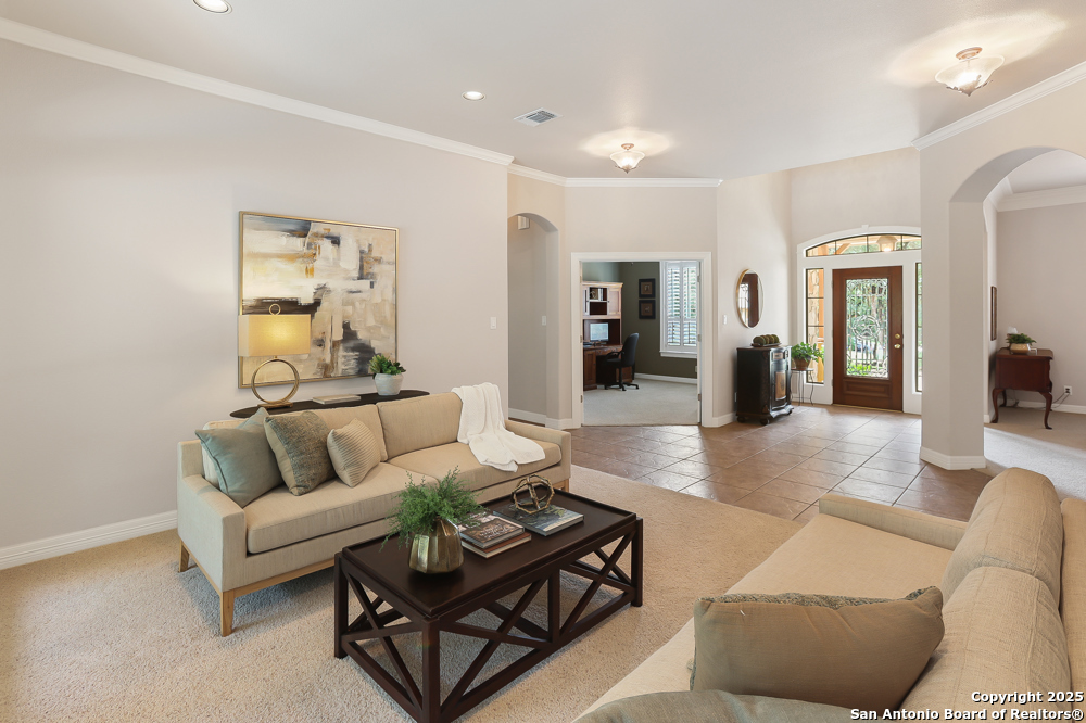 8355 Reunion Oak