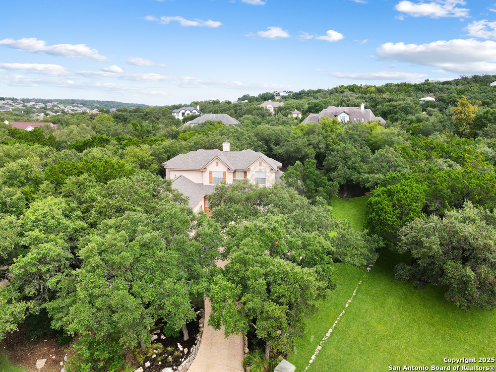 8355 Reunion Oak