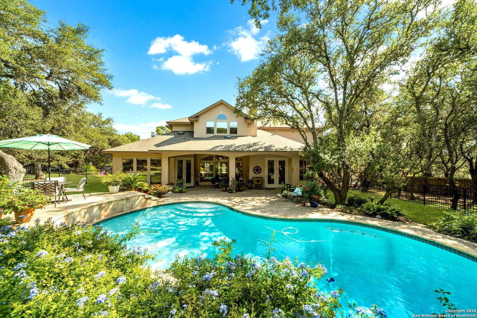 8355 Reunion Oak