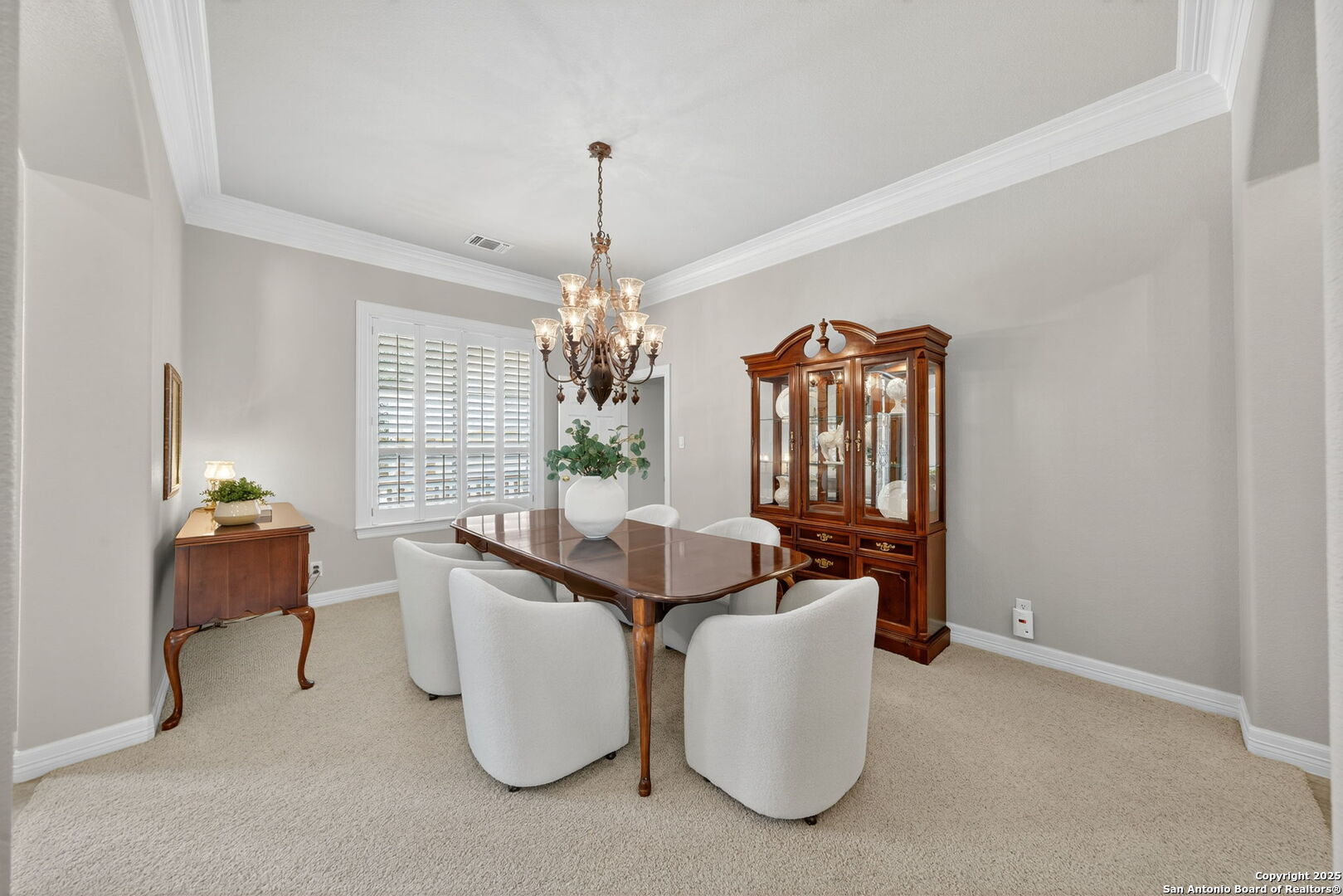 8355 Reunion Oak