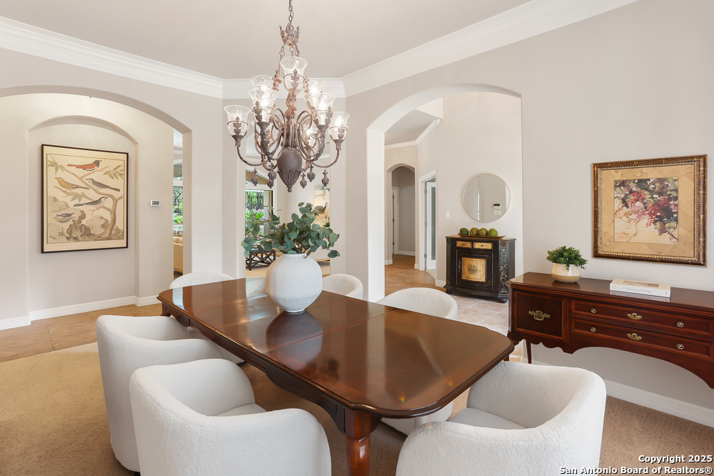 8355 Reunion Oak