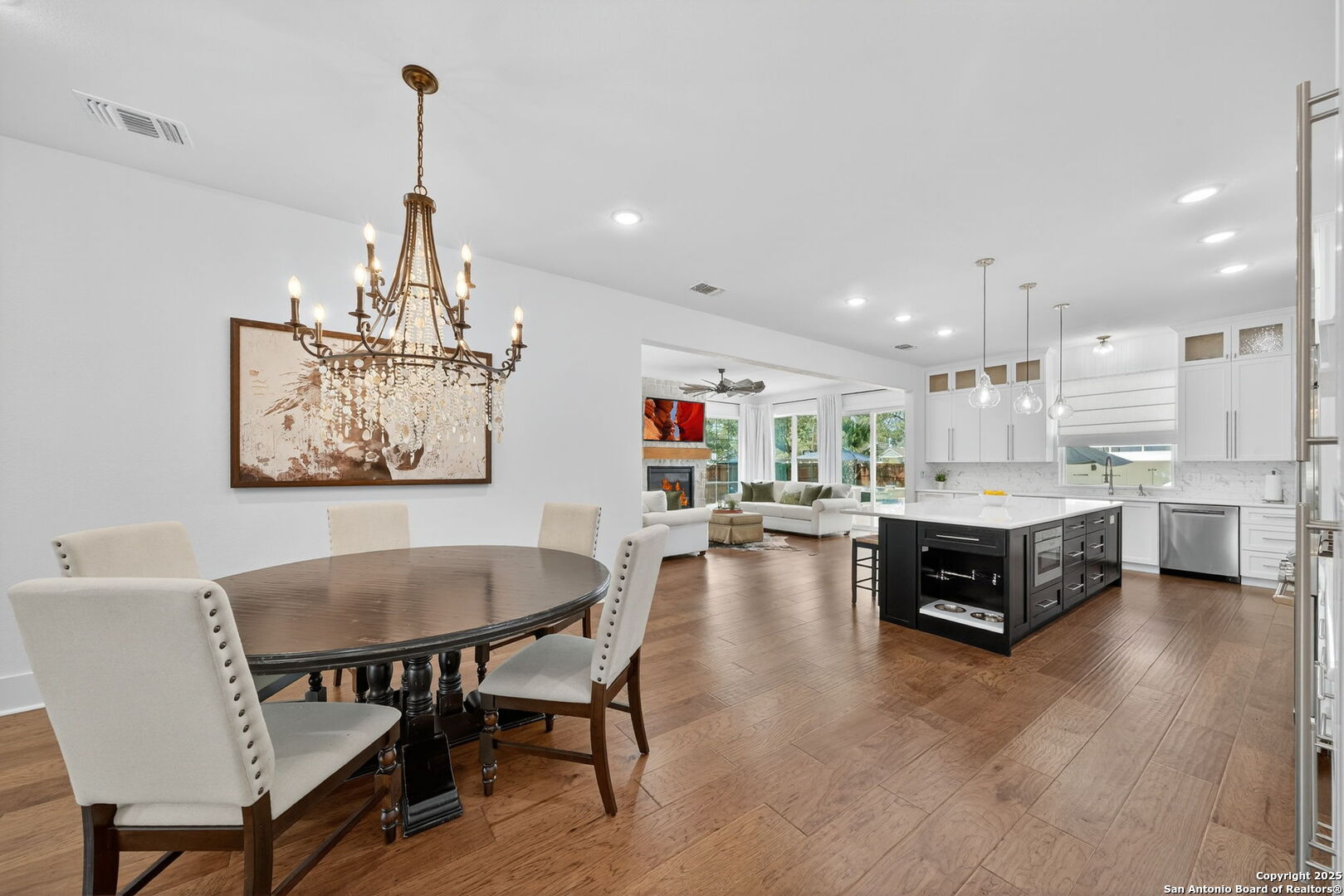 217 W Johnson