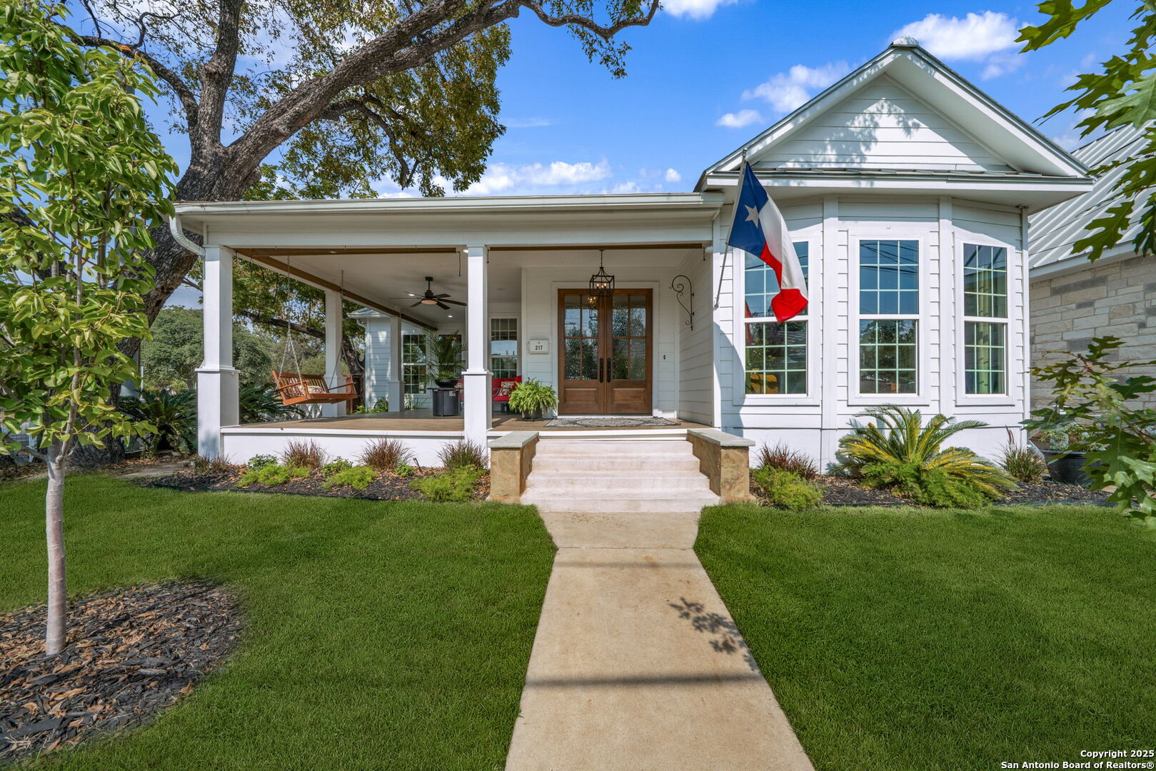 217 W Johnson