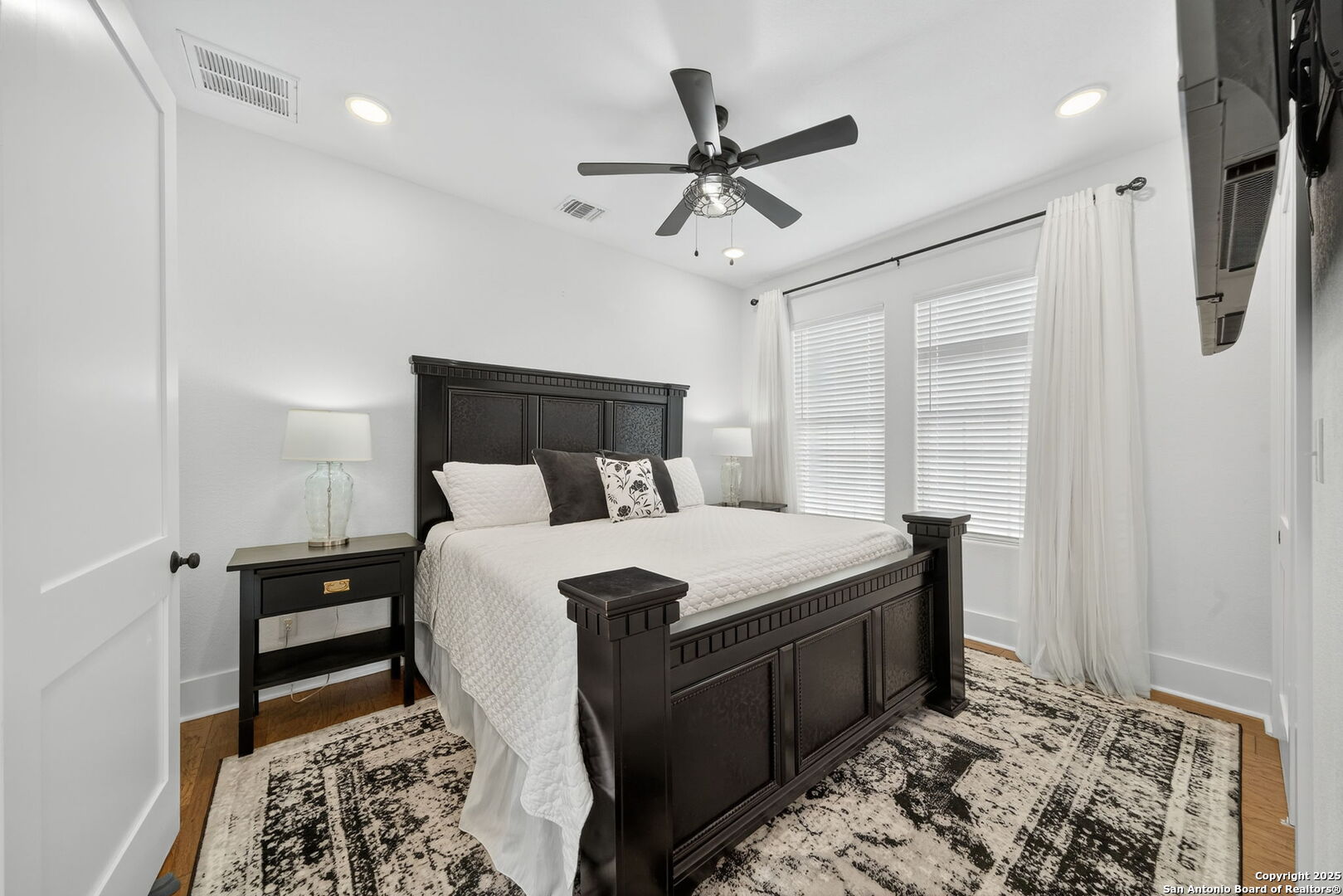 217 W Johnson