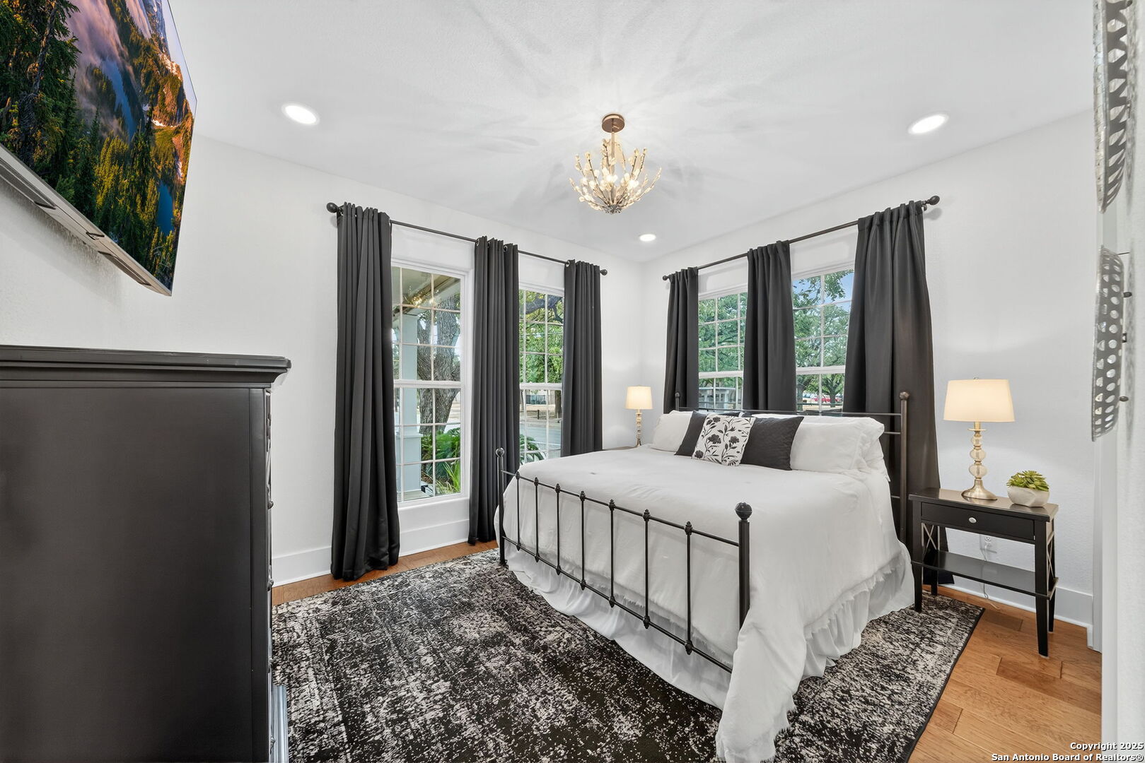 217 W Johnson