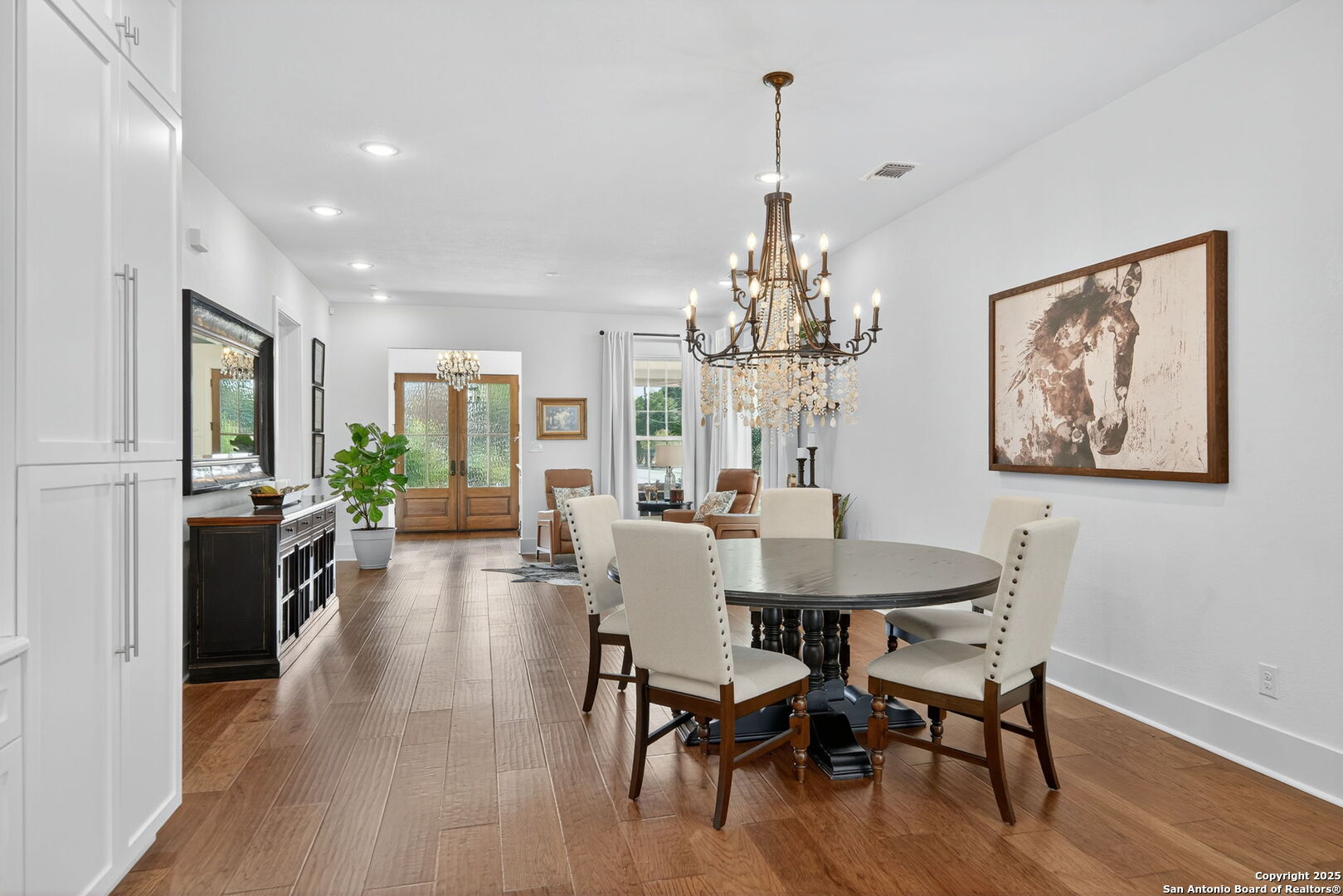 217 W Johnson