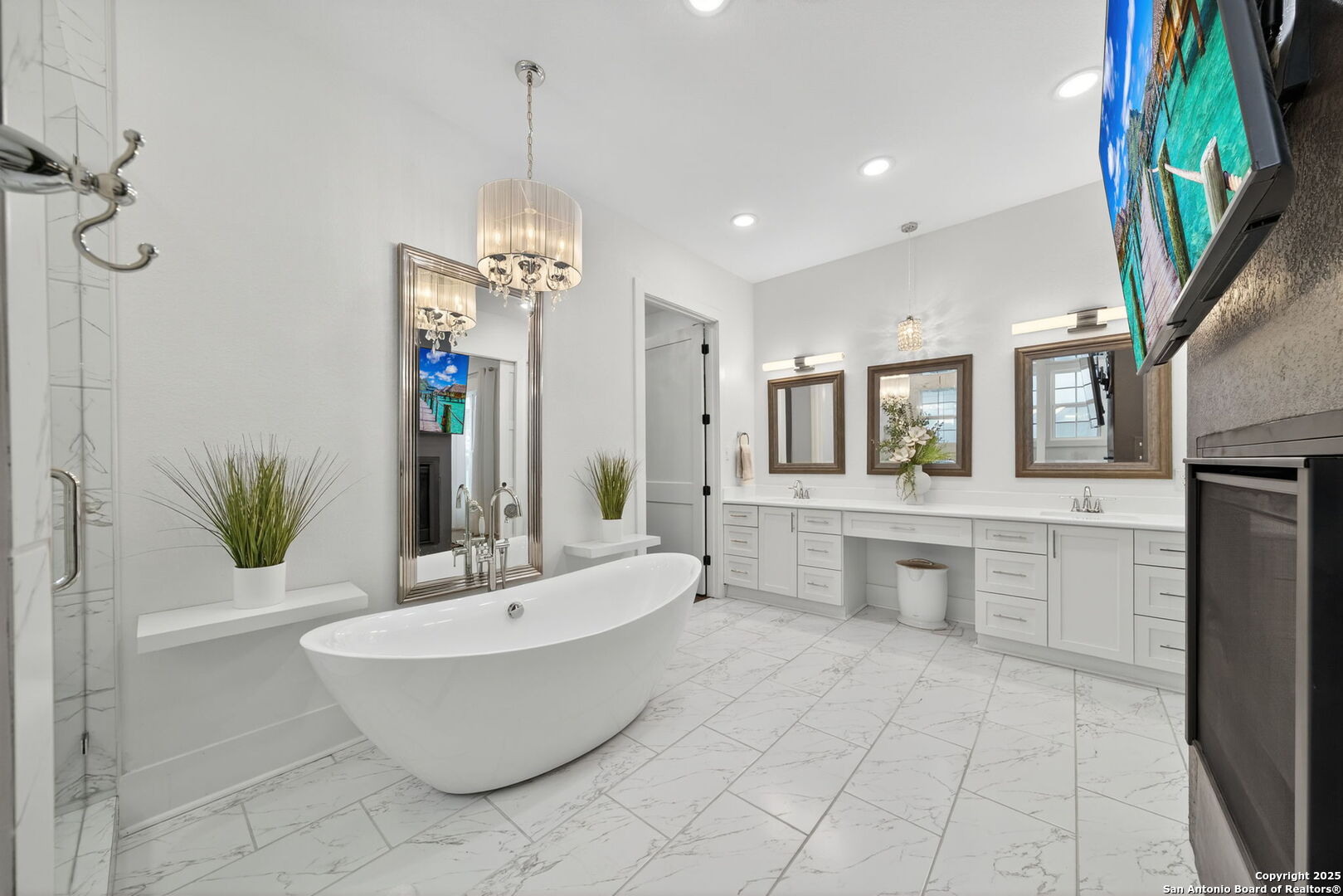 217 W Johnson