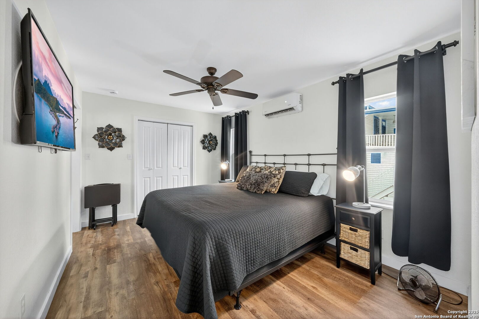 217 W Johnson