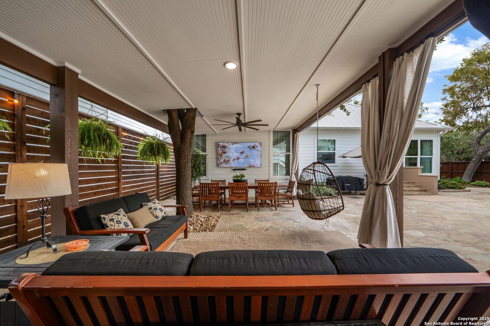 217 W Johnson