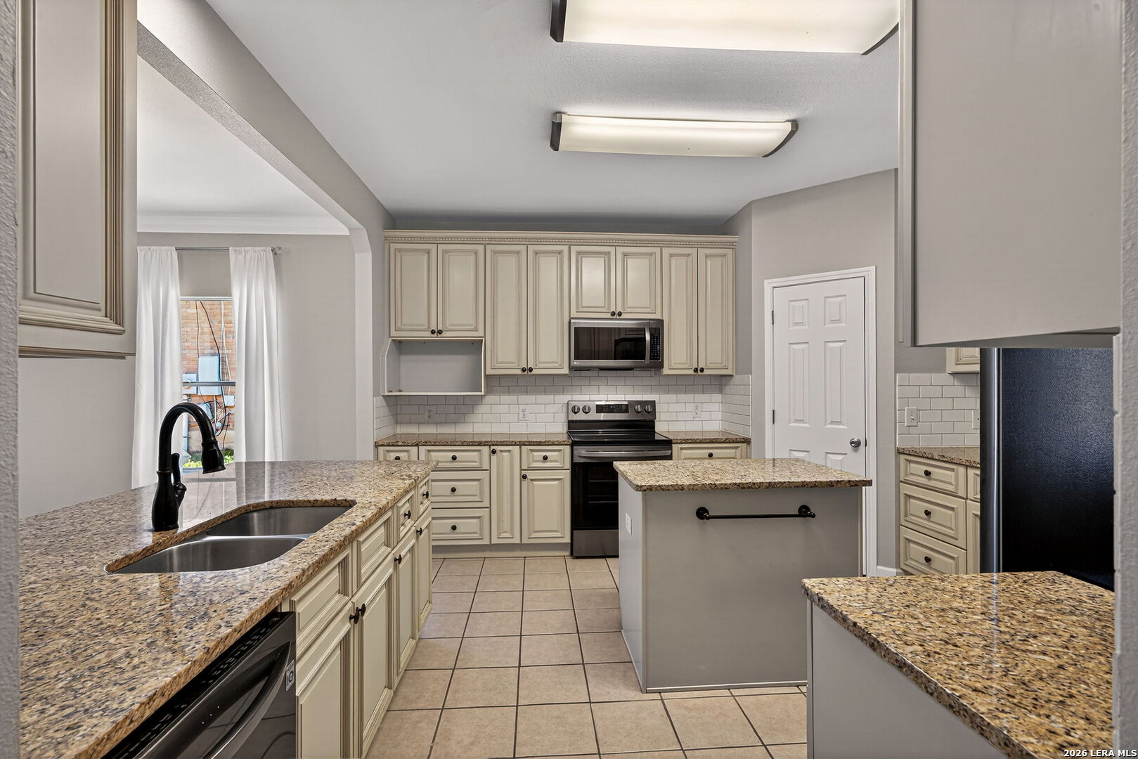 2135 Shoreham
