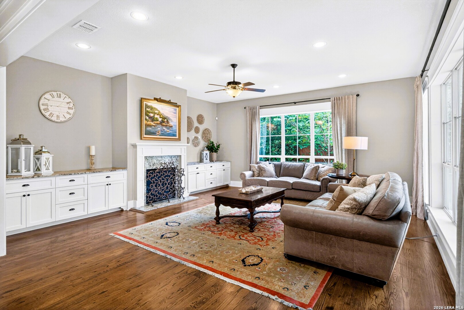 255 Retama Pl