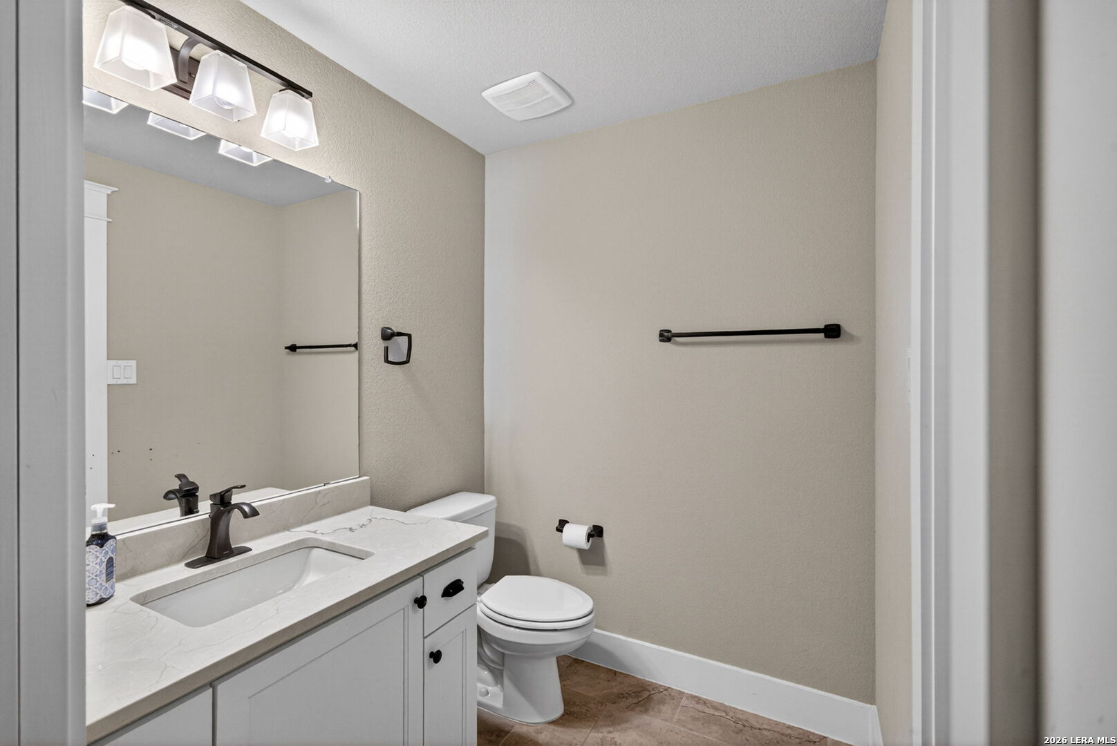 255 Retama Pl