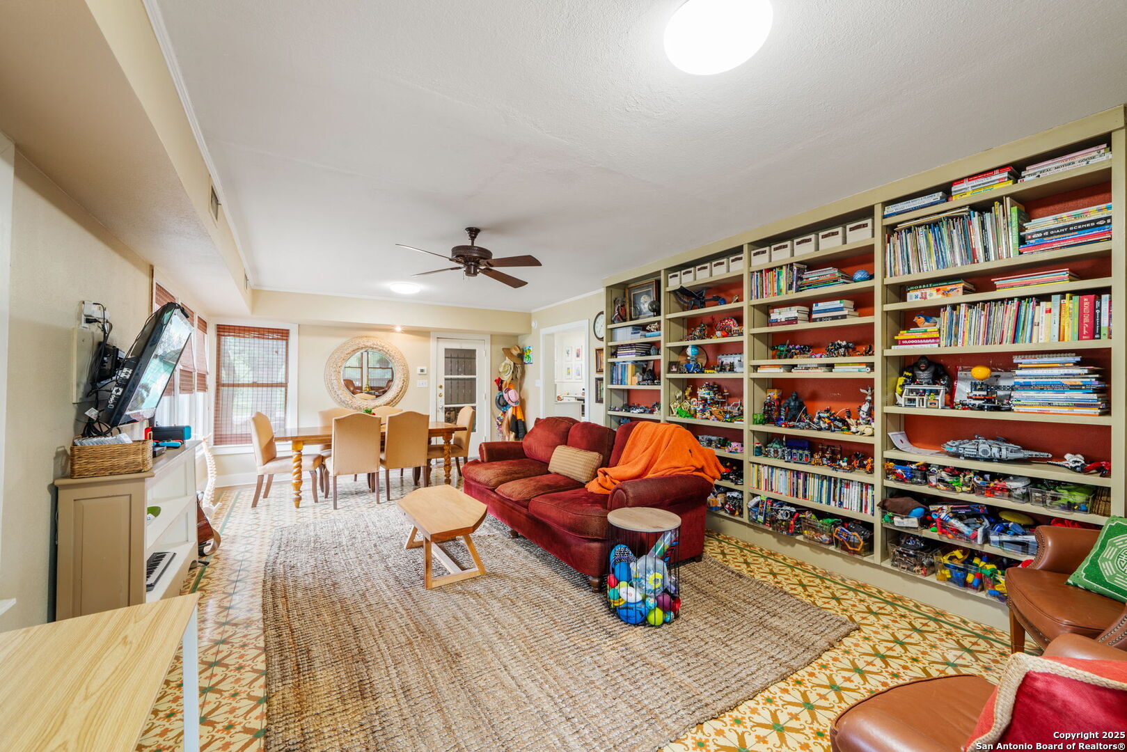 348 FUNSTON PL