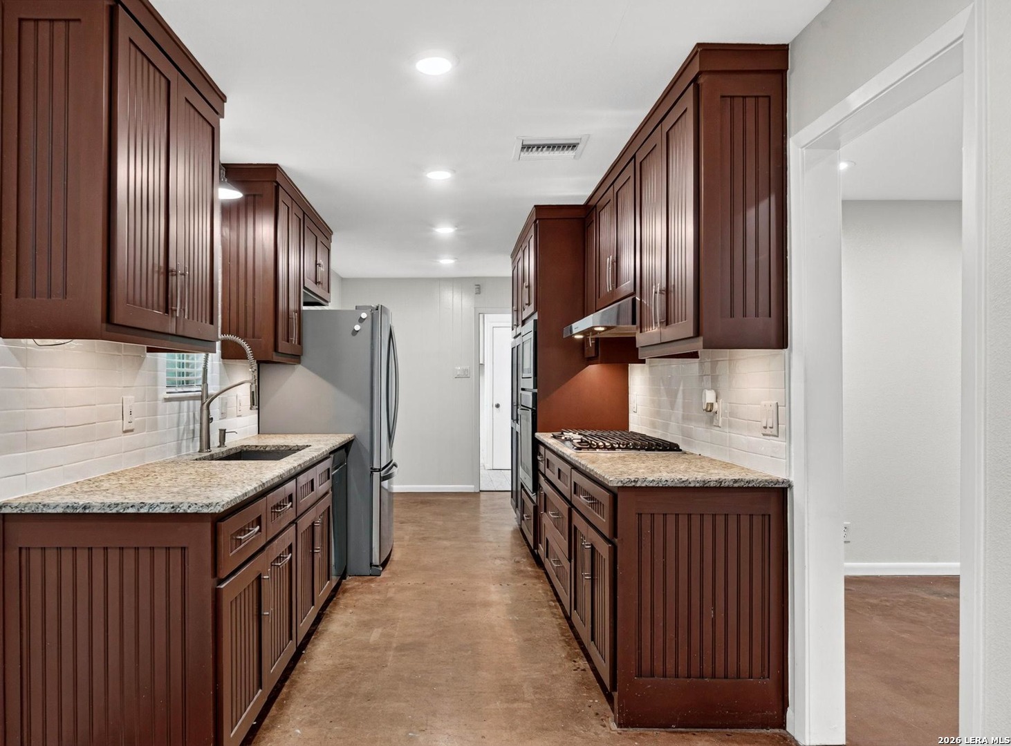 10809 LANDS RUN ST