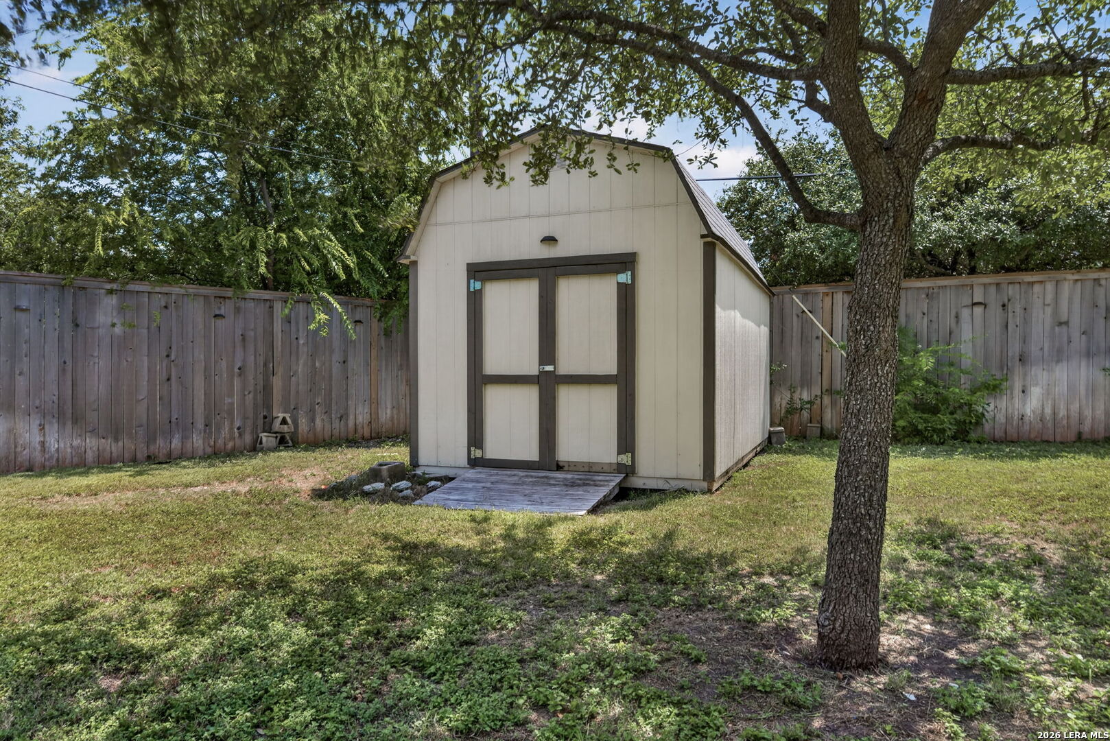 10809 LANDS RUN ST