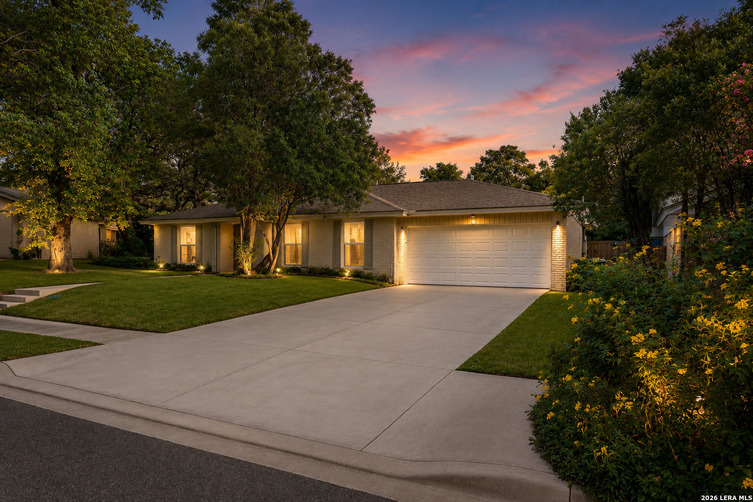 3318 CLEARFIELD DR