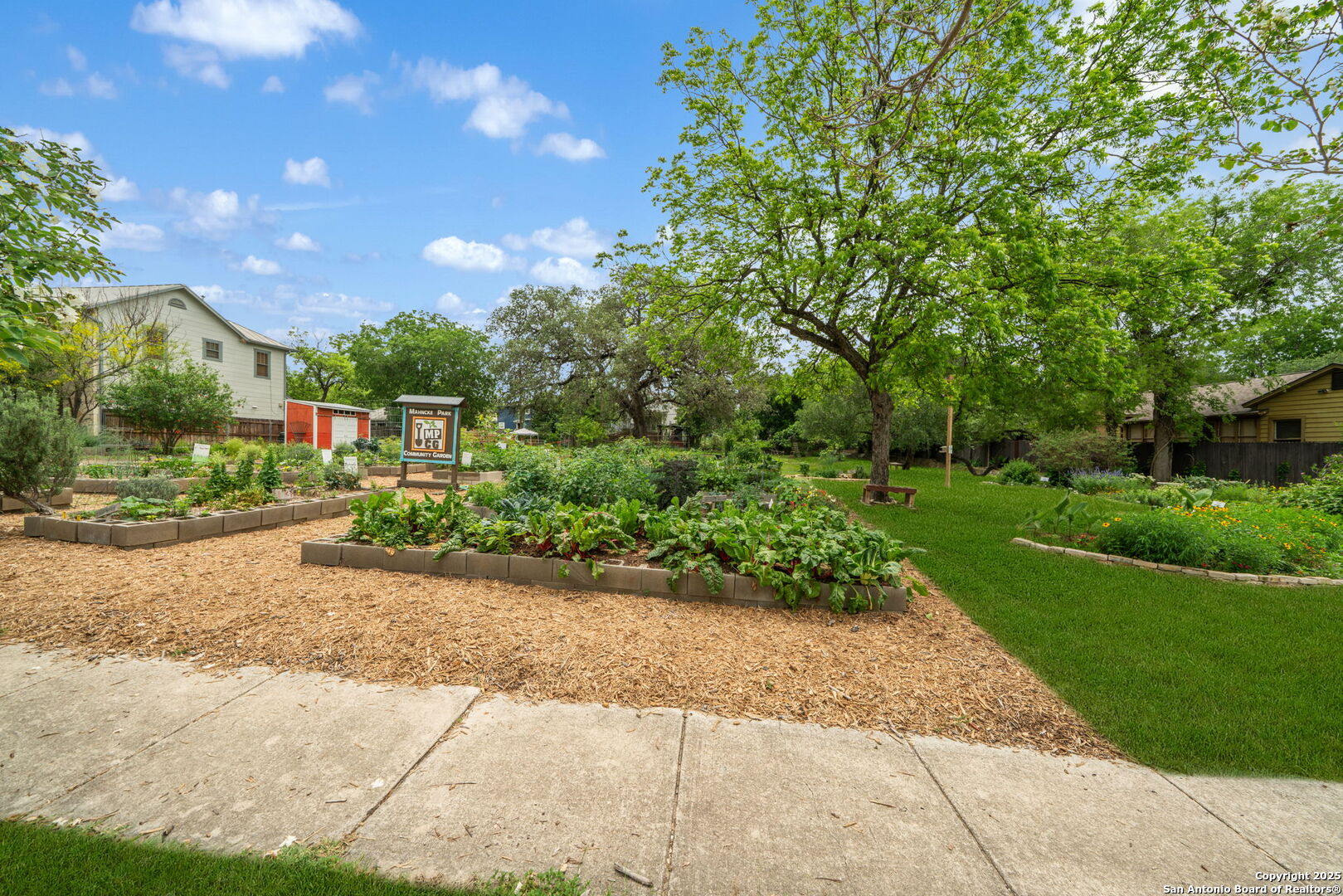 348 FUNSTON PL