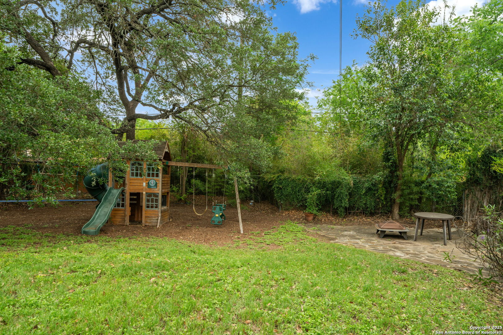 348 FUNSTON PL