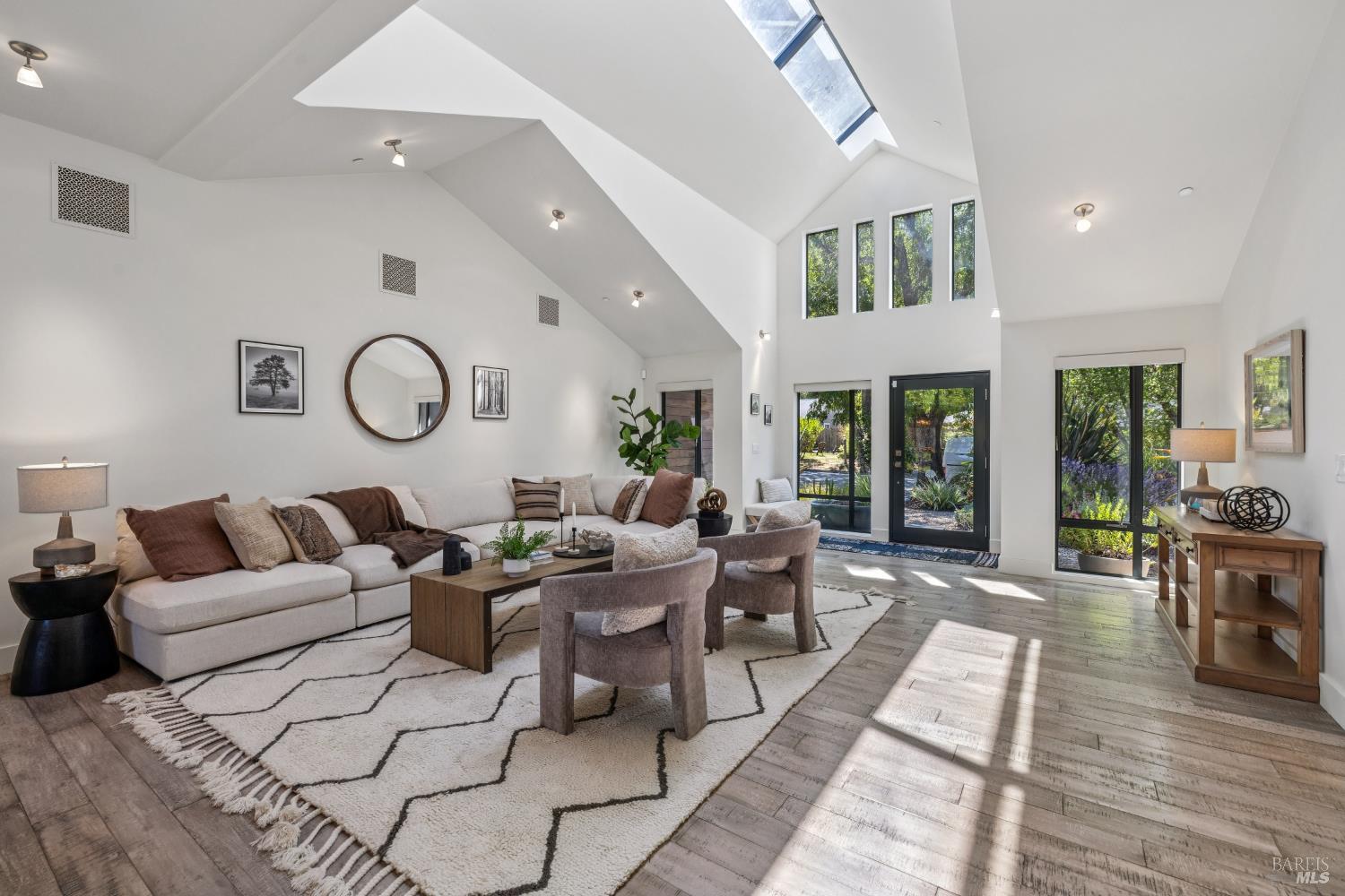 17 Juno Rd