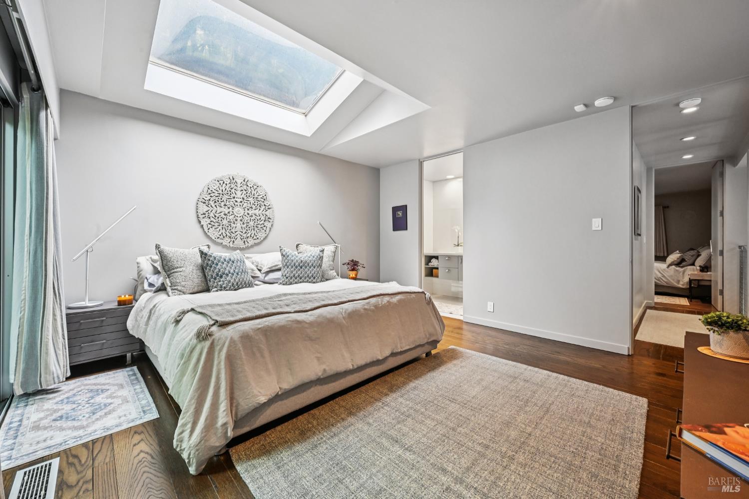 7 Madera Avenue