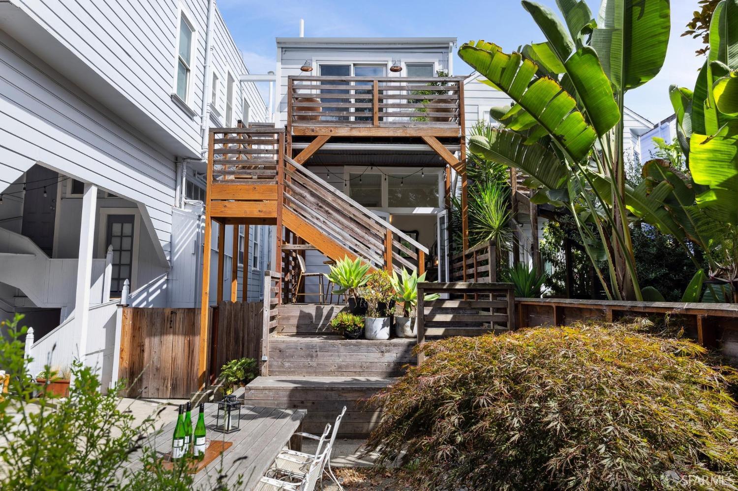 42 Sharon Street