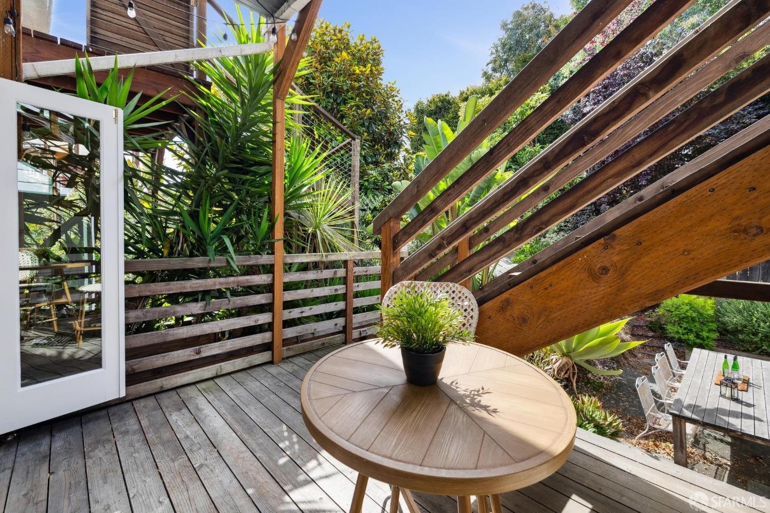 42 Sharon Street