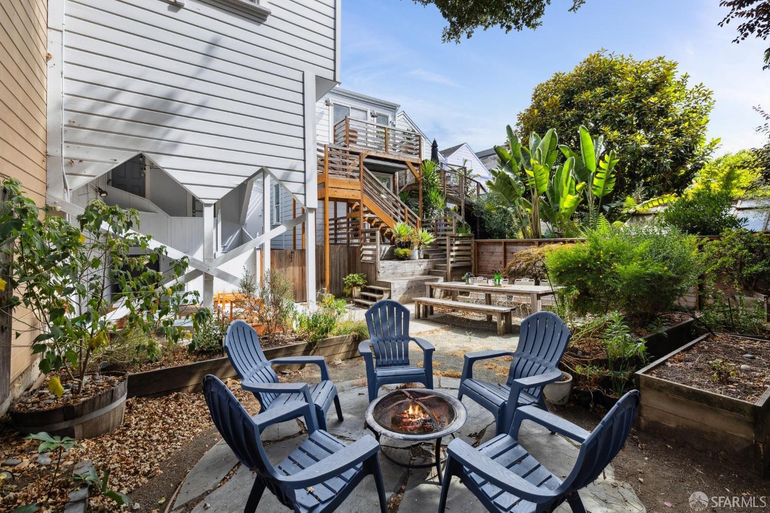 42 Sharon Street