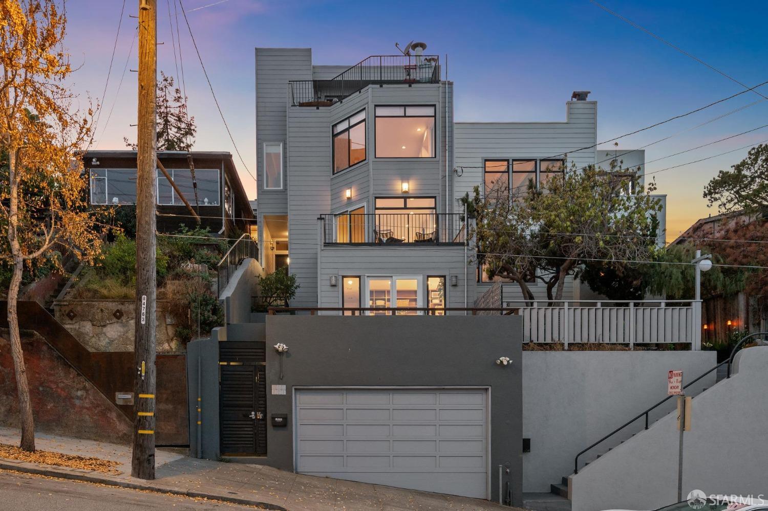 806 De Haro Street