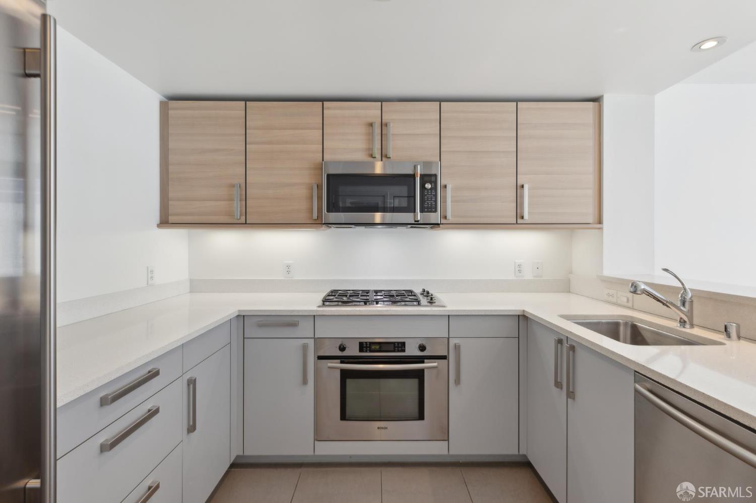 555 4th Street # 905