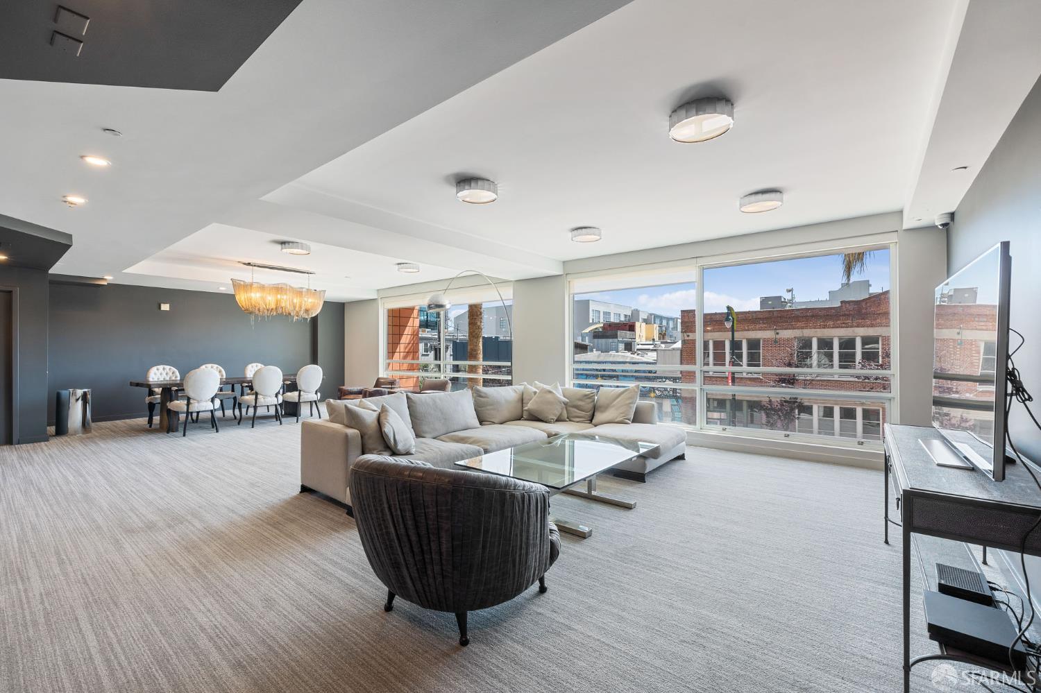 555 4th Street # 905