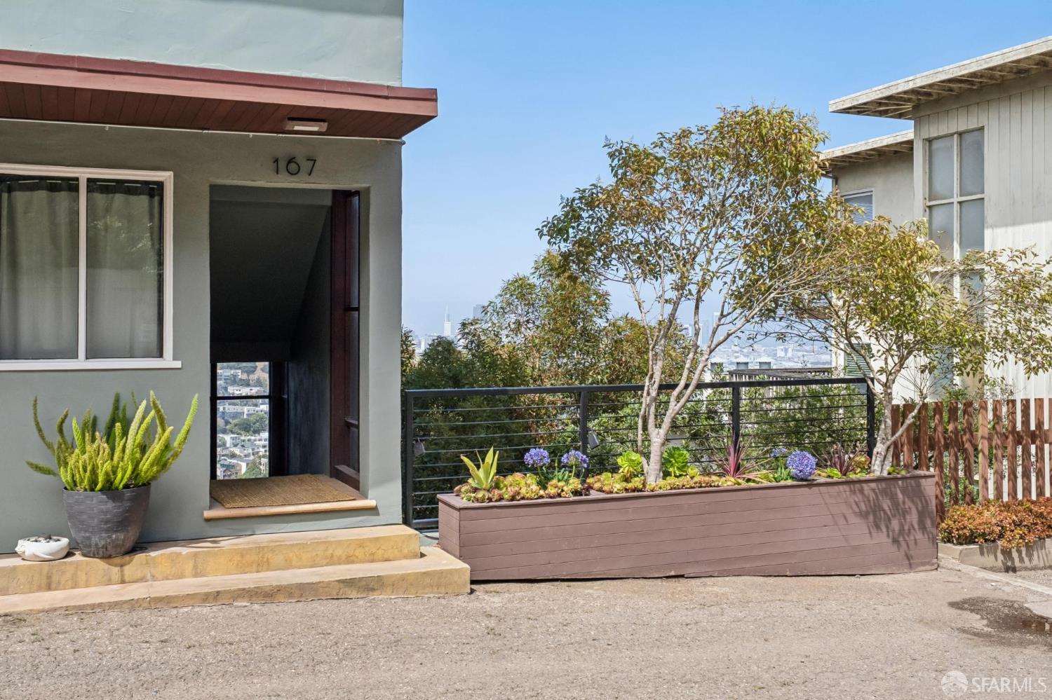 160 Graystone Terrace # 5
