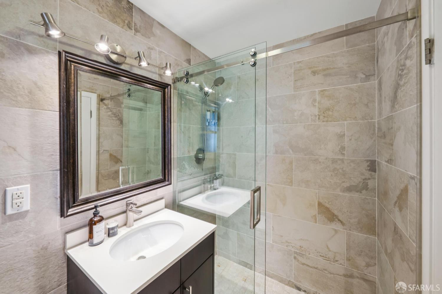 160 Graystone Terrace # 5