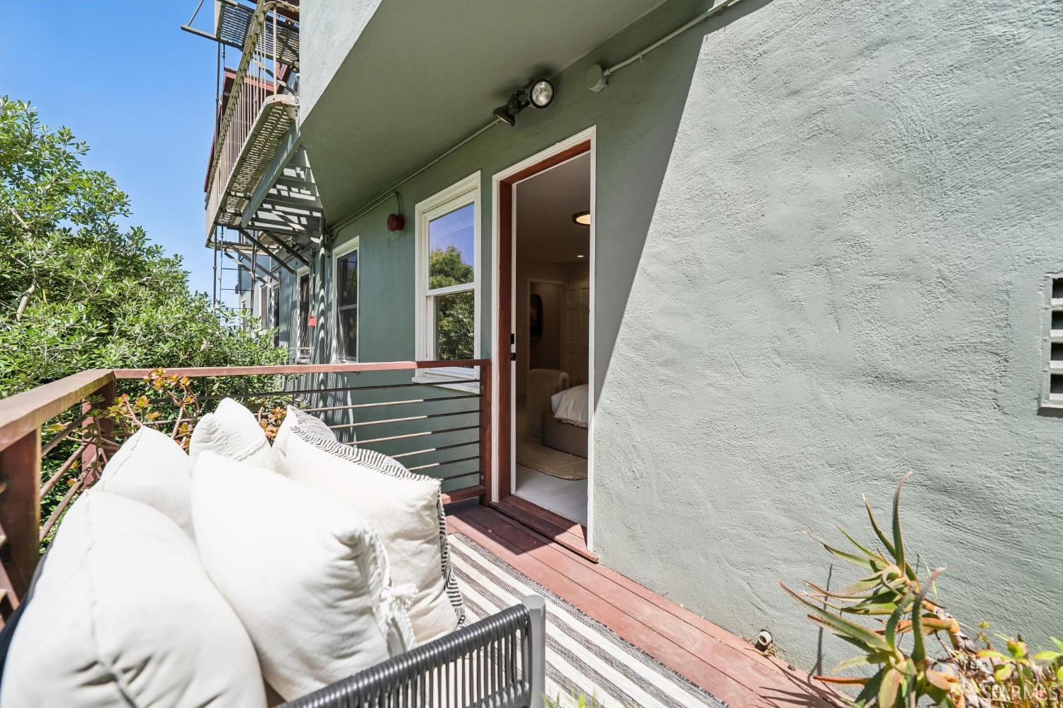 160 Graystone Terrace # 5