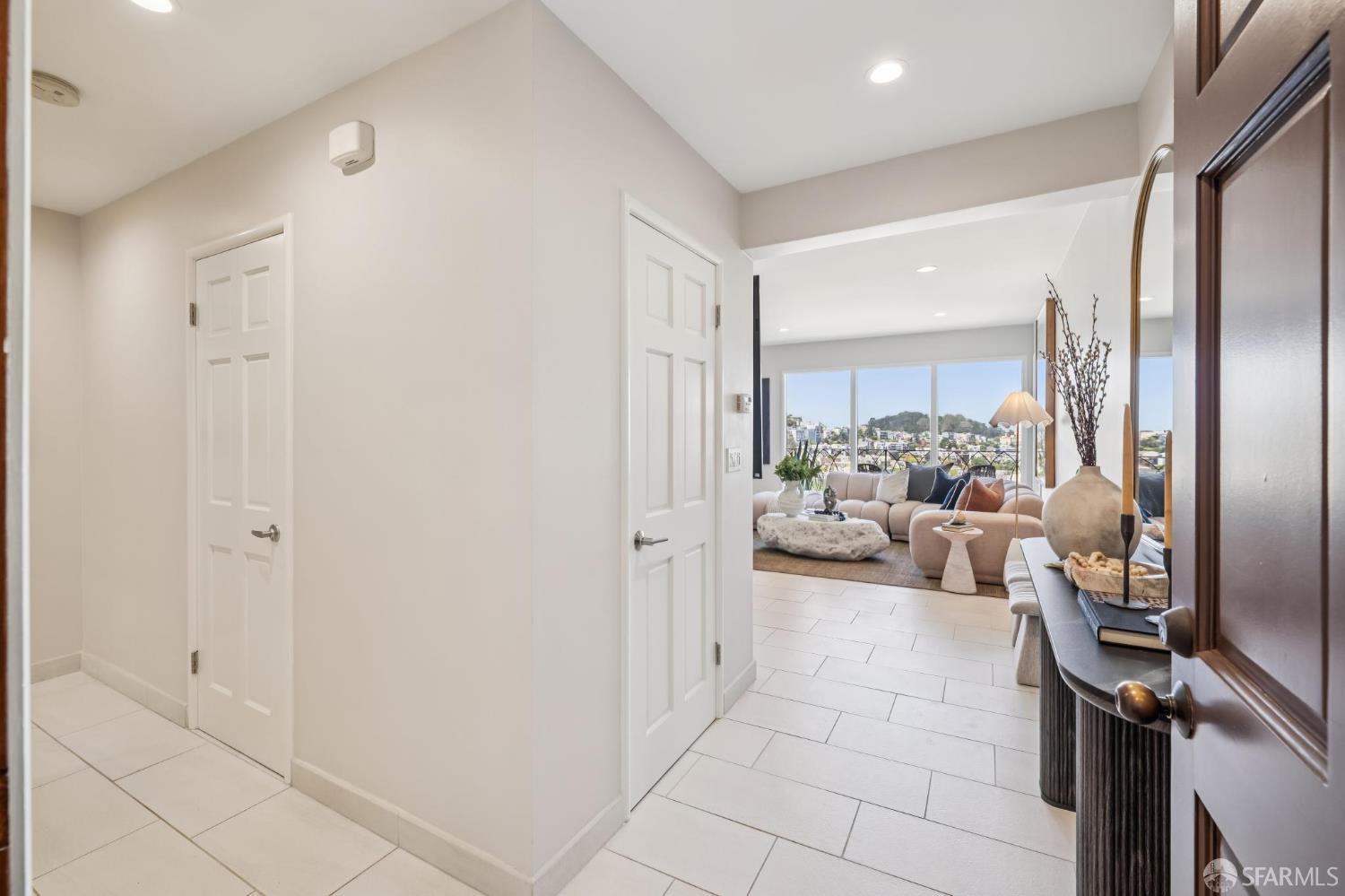 160 Graystone Terrace # 5