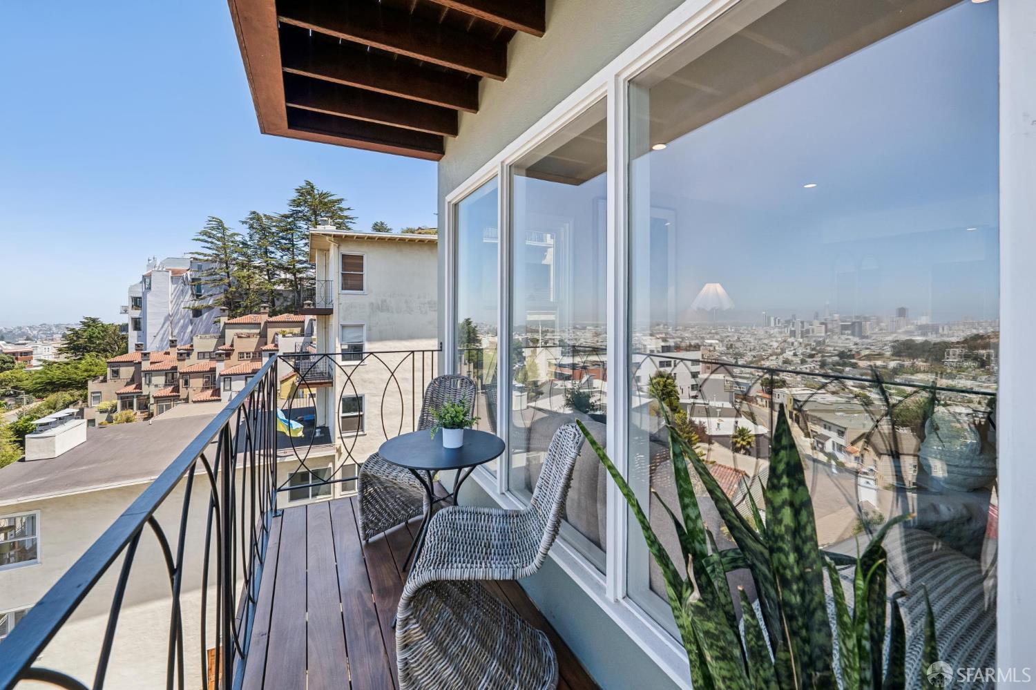 160 Graystone Terrace # 5