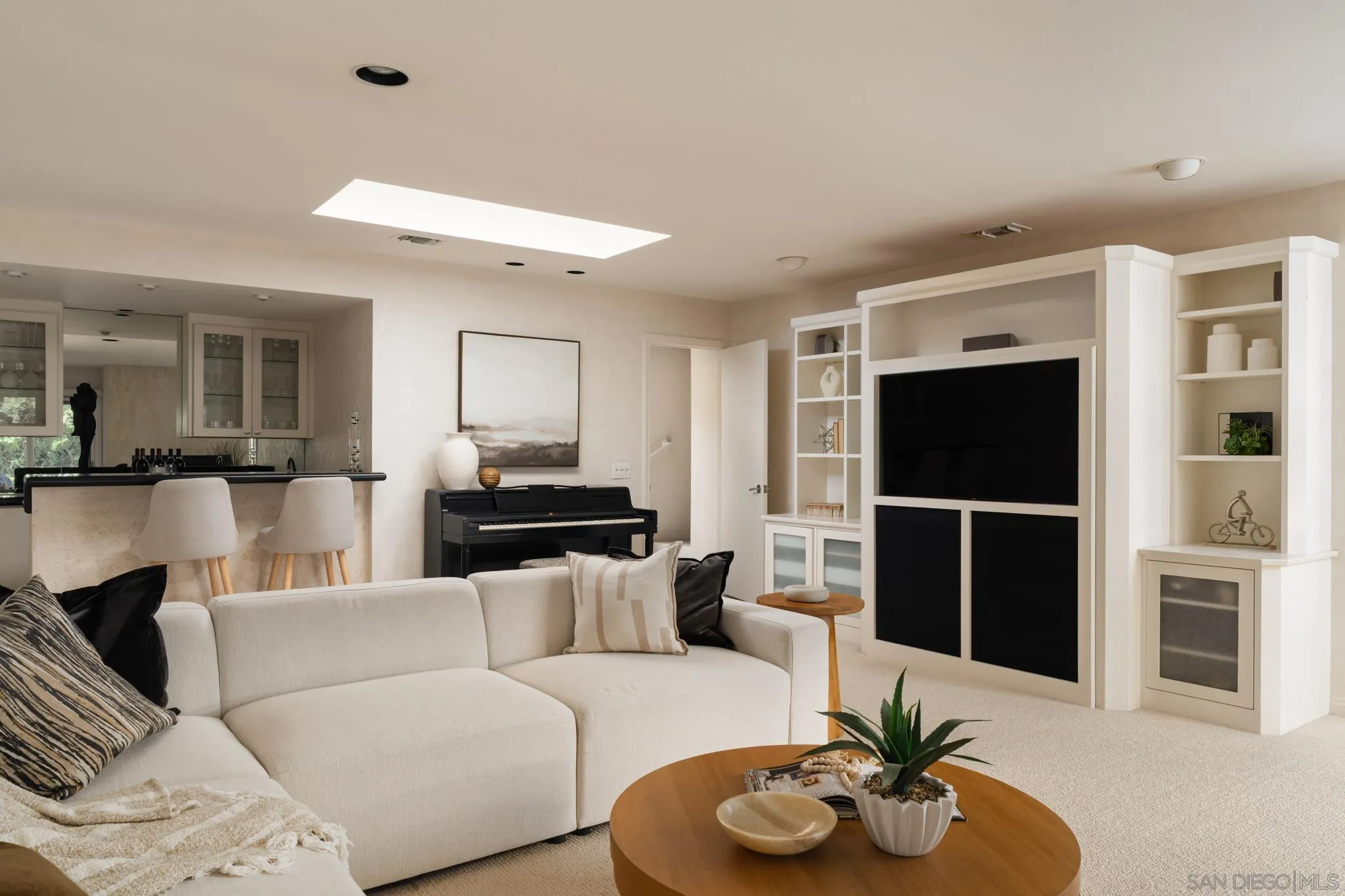 15943 Ranch Hollow Rd